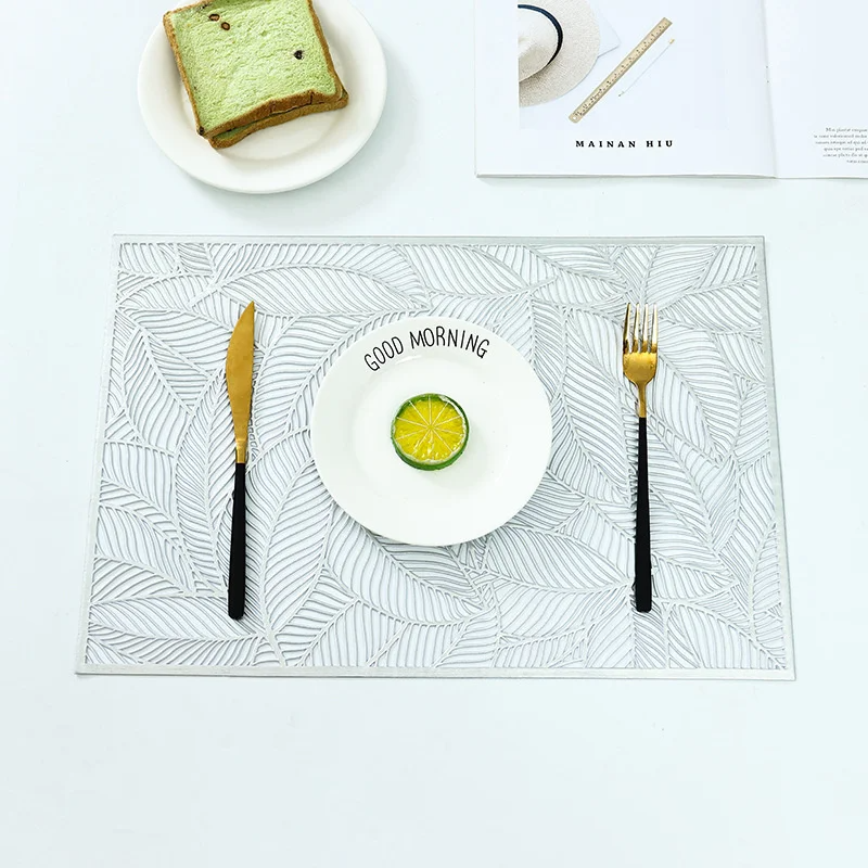 Set of 2/4 Placemat Golden Rectangle Table Mat for Dining Tables Wipeable Leaf Hollow Insulation PVC placemats Home Modern