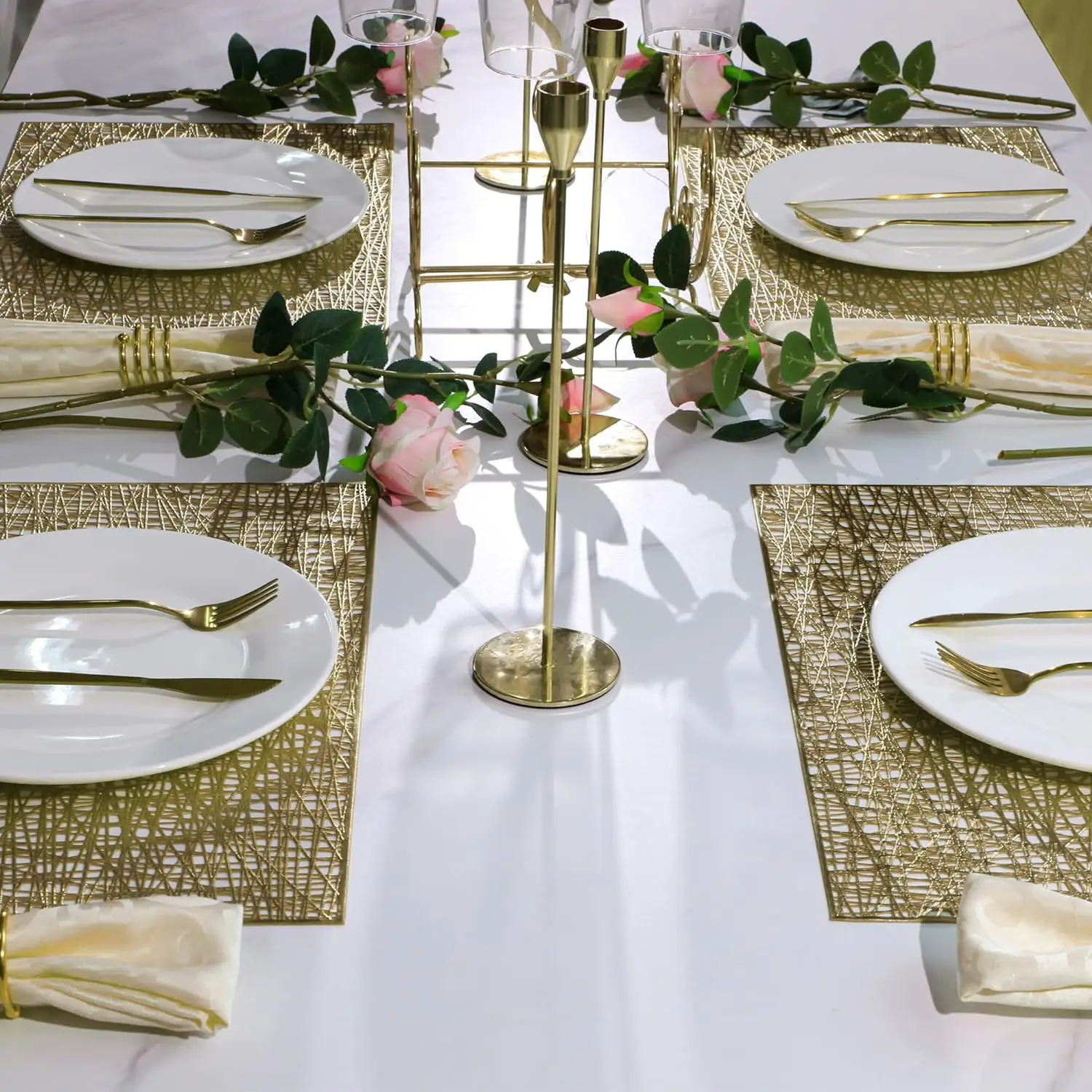 Hot Sale Set  Rectangular Hollow Out Design Placemats PVC Vinyl Pressed Heat-resistant Table Mats Home Use Placemat