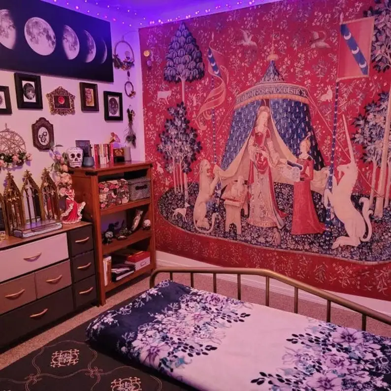 Lady With Unicorn Tapestry (Printed)